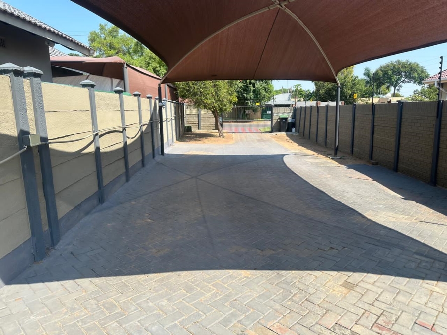 4 Bedroom Property for Sale in Rustenburg Central North West
